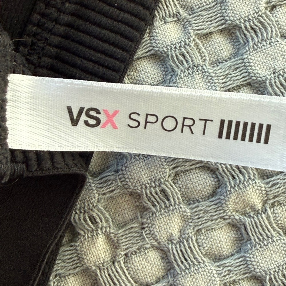 Victoria's Secret VSX Sport Bra 32D Grey Heather Racerback High Impact Workout - Picture 12 of 15